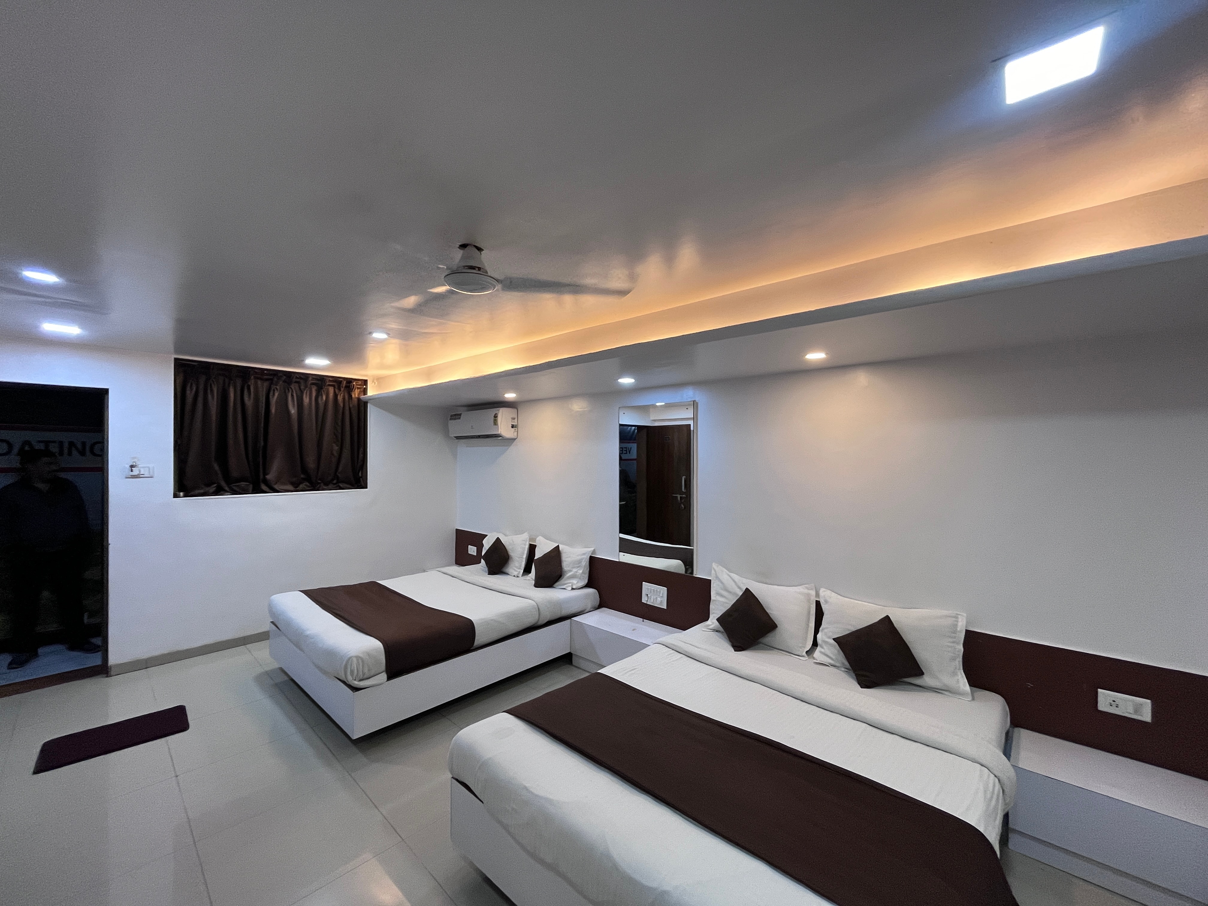 Hotel Anupama - Tap to explore photos
