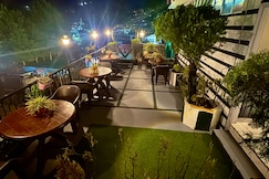 Hotel Ankur Plaza Near Nainital Lake, Nainital