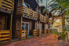 Funtastico Beach Resort, Malvan