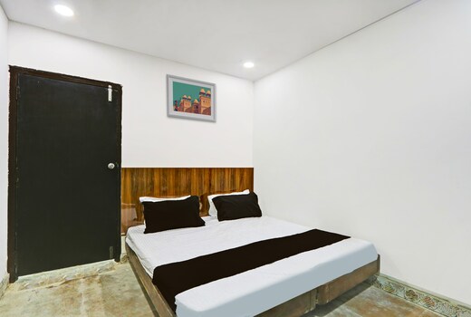 Hotel O ZEE ROOMS