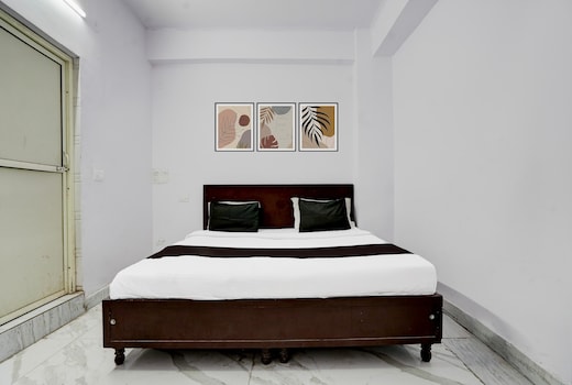 Super OYO Hotel O Wamson