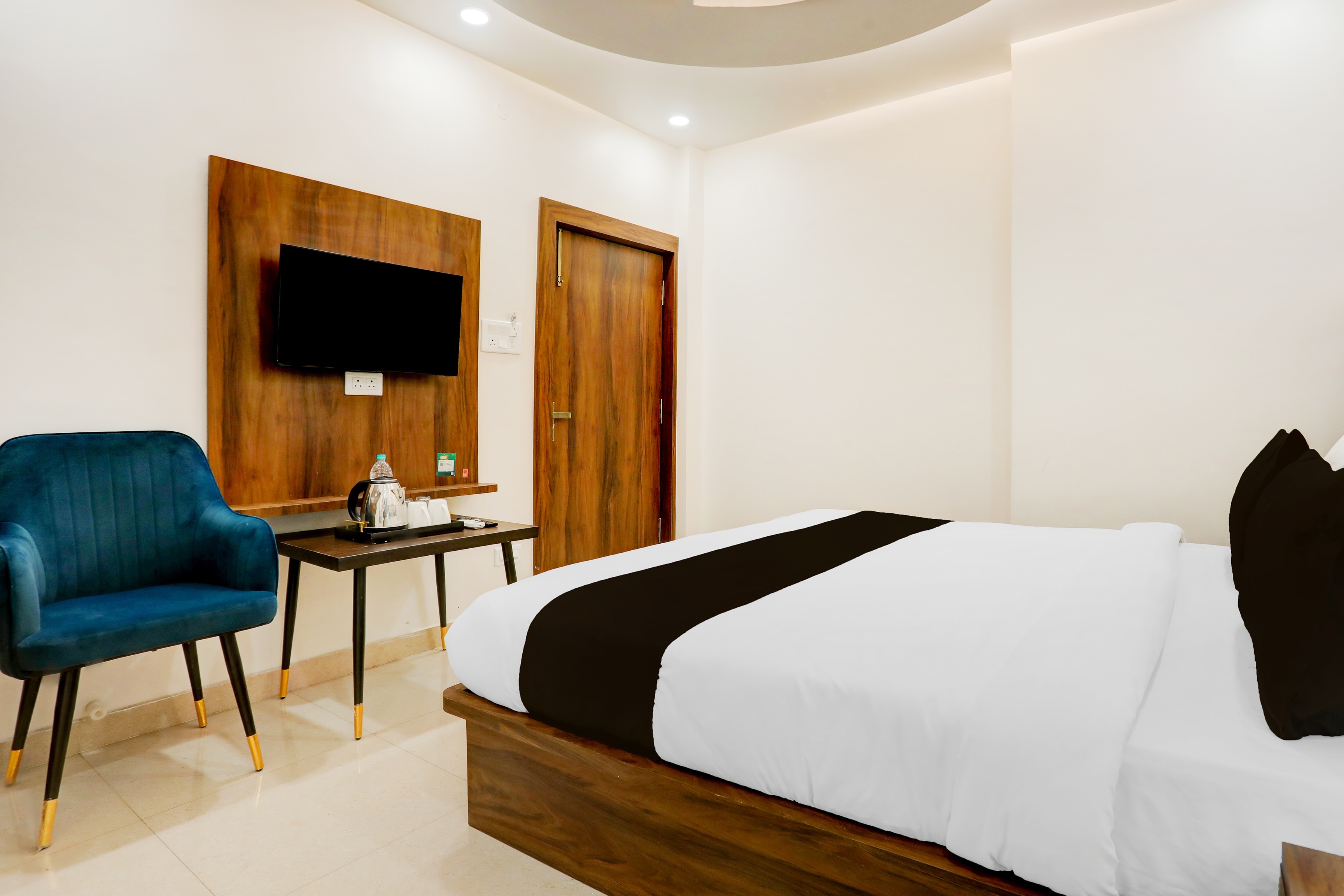 Hotel O Shree Madhav Hotel - Tap to explore photos