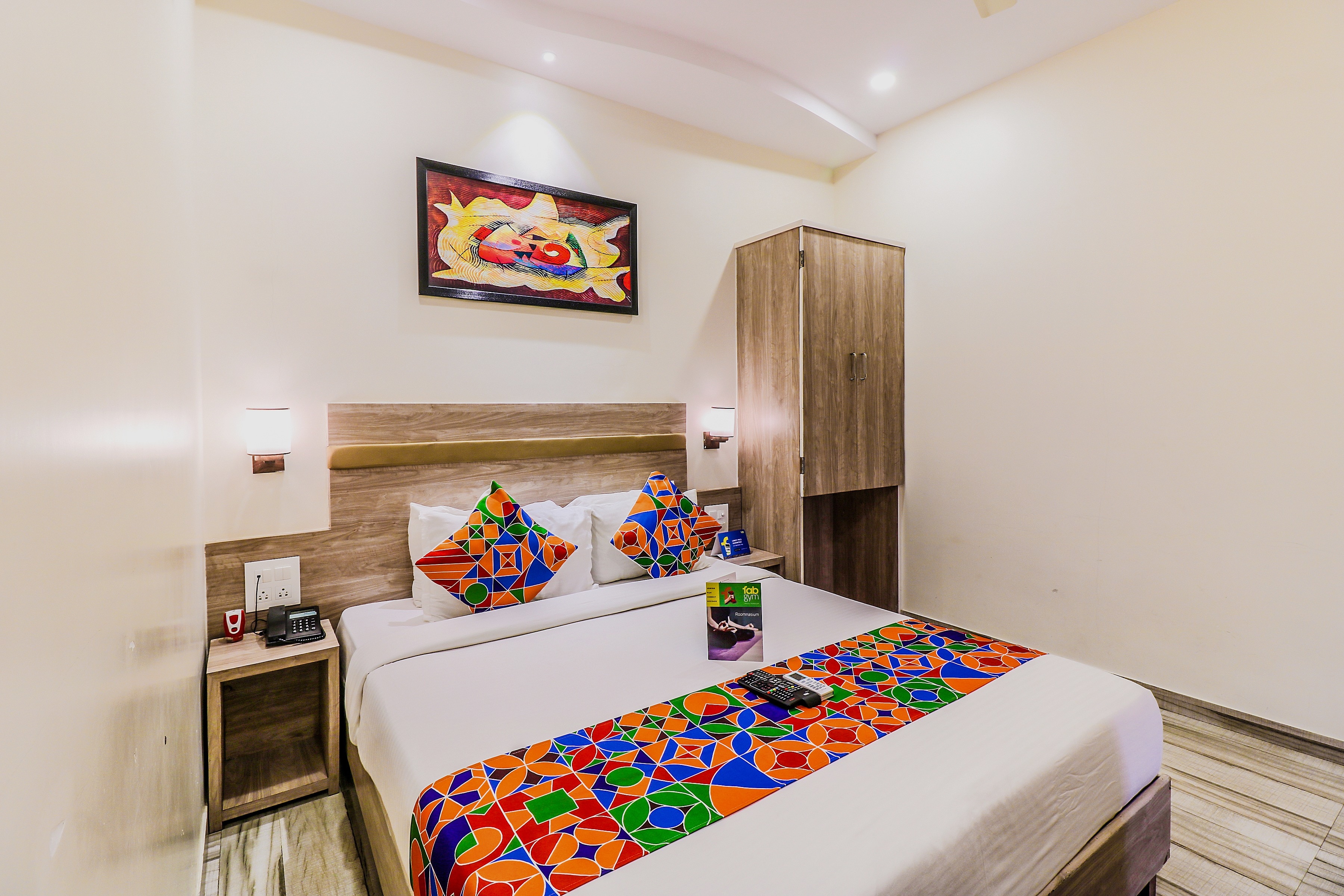FabHotel Aksa International - Tap to explore photos