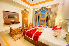 Kasauli Pinegroove Inn | Rooms & Caretaker, Kalka