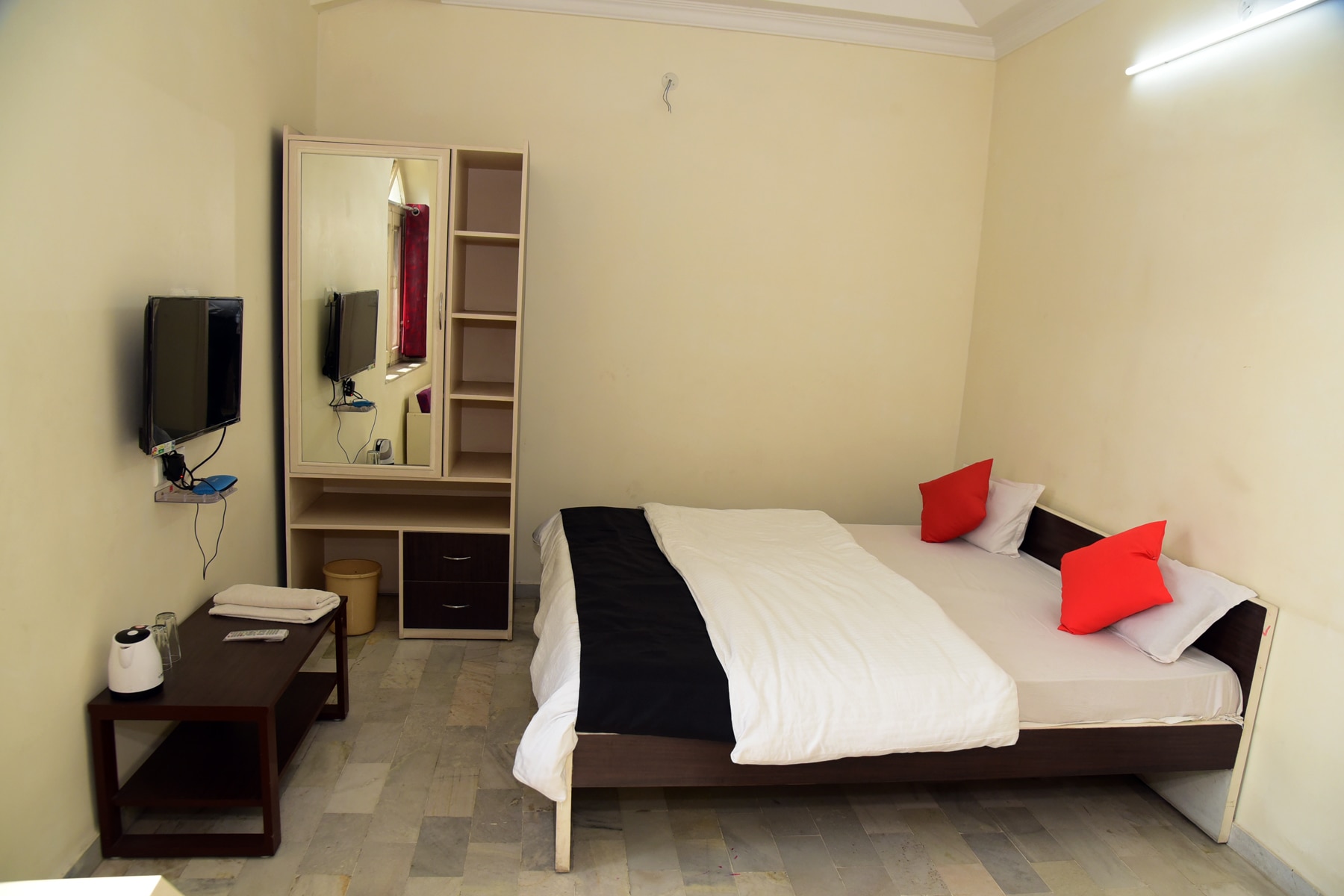 Hotel Royal Maithan International - Tap to explore photos