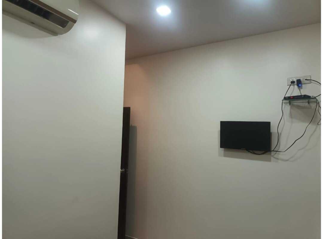 Hemprabha Bed And Breakfast 2