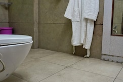 Joyous 3BHK GF By Nawab Stays, Zirakpur