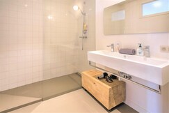 Spacious stay for 9 in Antwerp, Antwerp