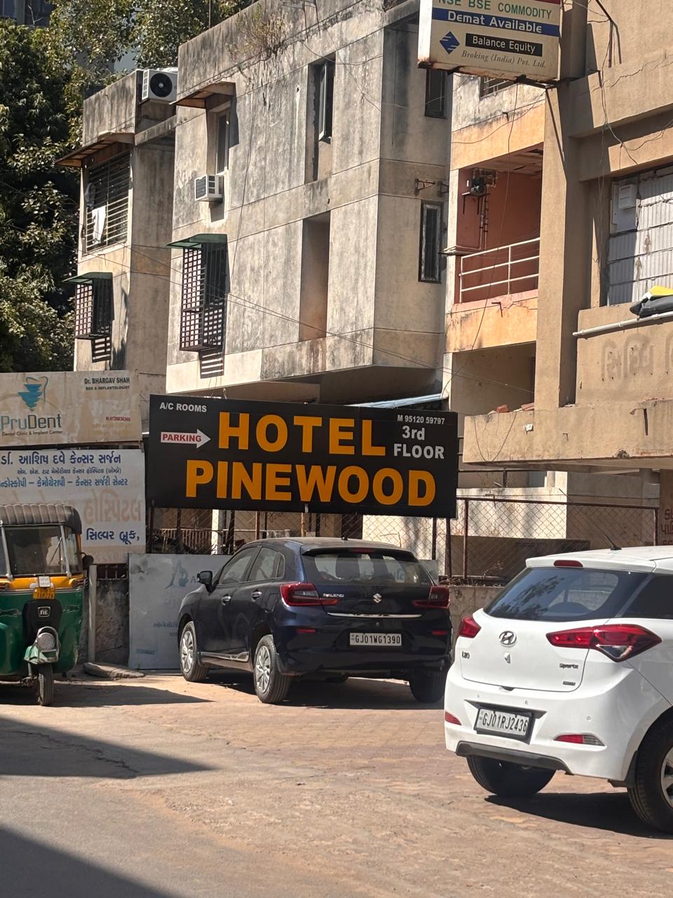 Hotel Pinewood - Tap to explore photos