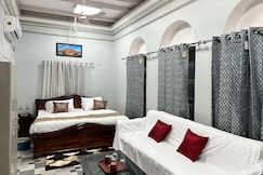 THE KRISHNA PALACE, Varanasi