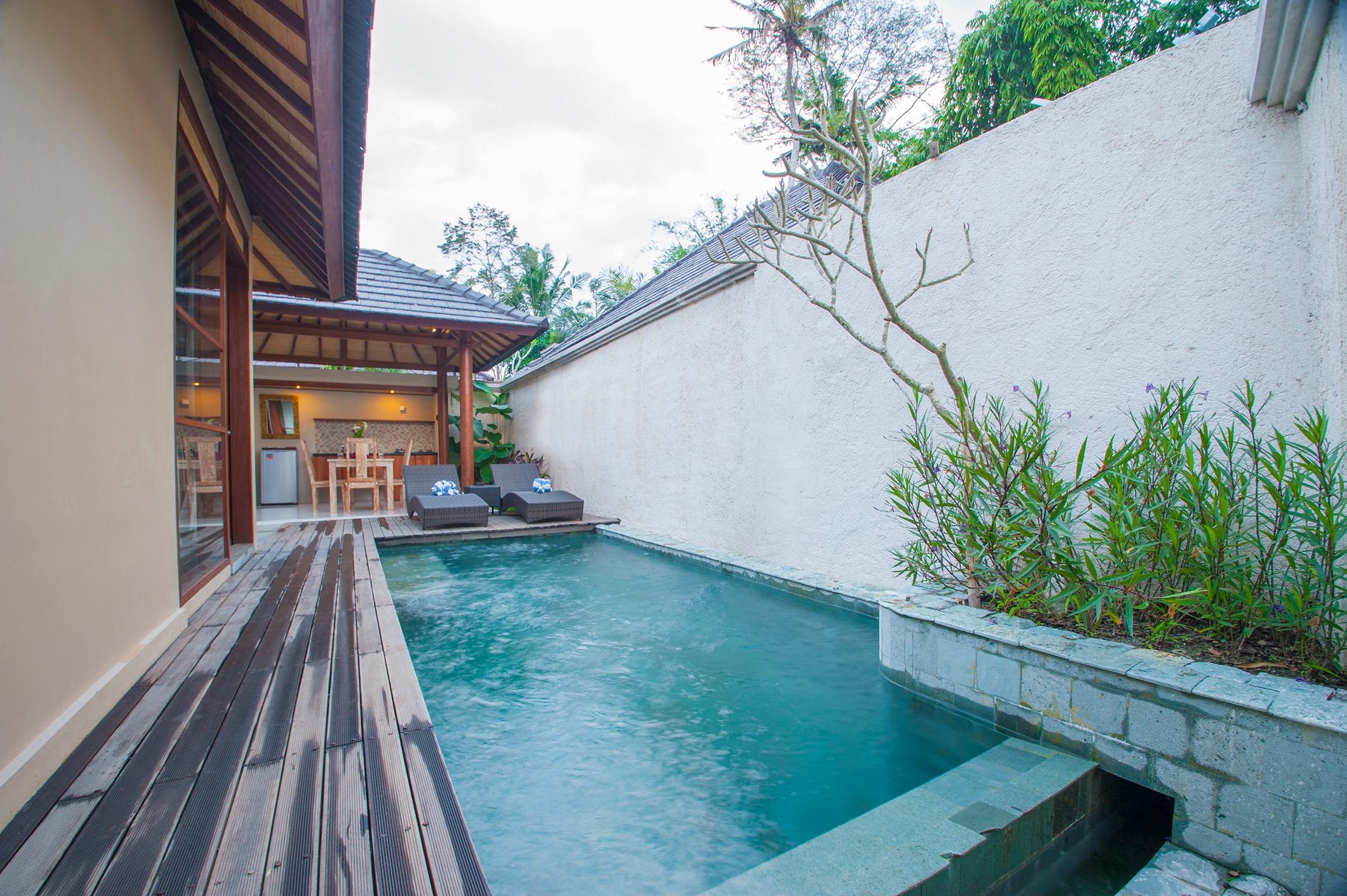 The Kampung Ubud Villa - Tap to explore photos