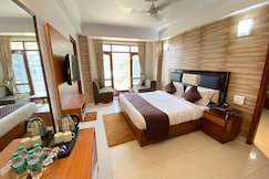Hotel Paradise Continental @ Mall Road, Mussoorie