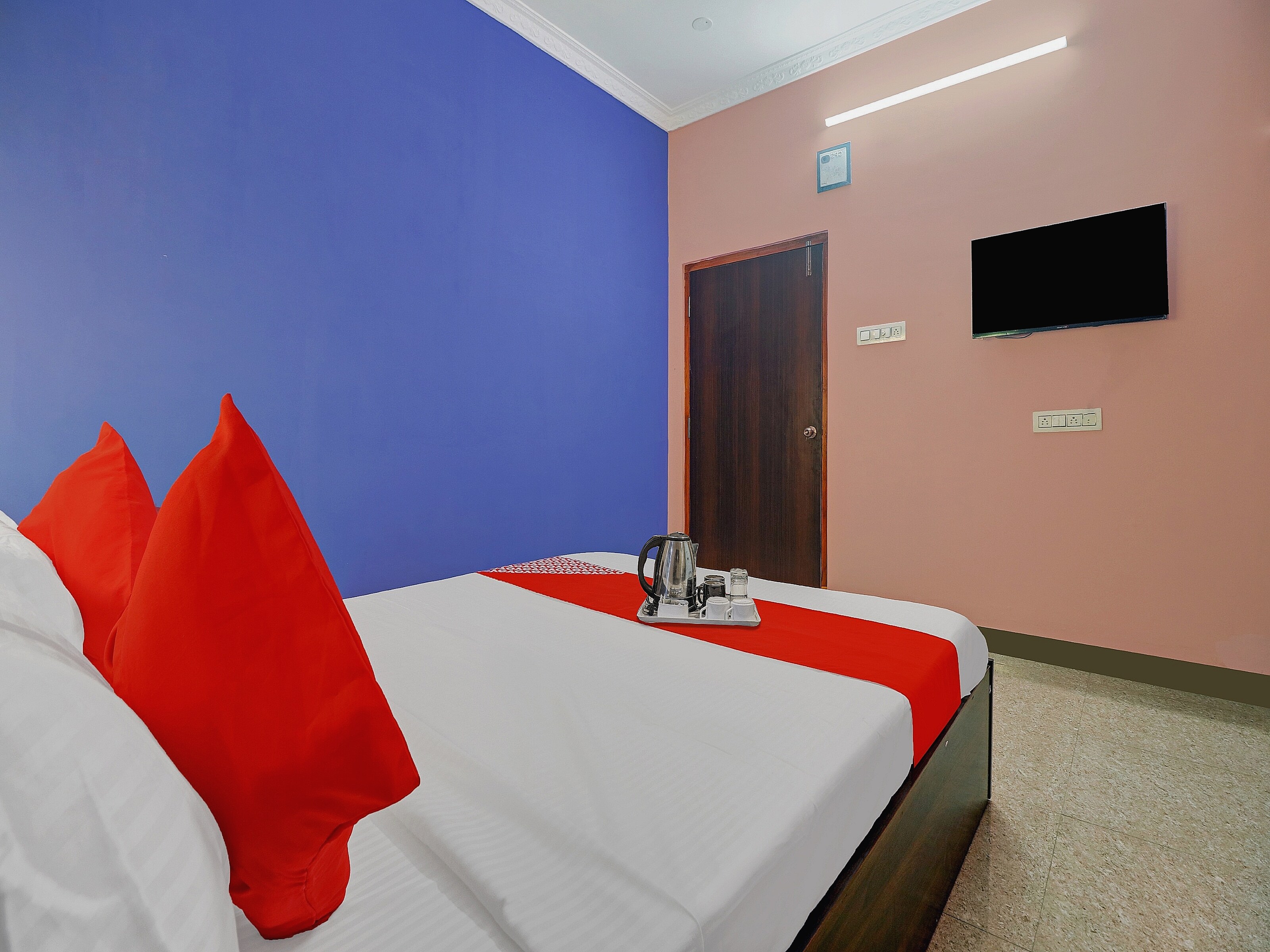 Hotel O S V Residency Kajaguda Near Gachibowli - Tap to explore photos