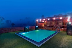 Shivanya Palace- A Purple Mansion, Mahabaleshwar
