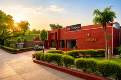 Hotel Taj Khema Agra, Agra