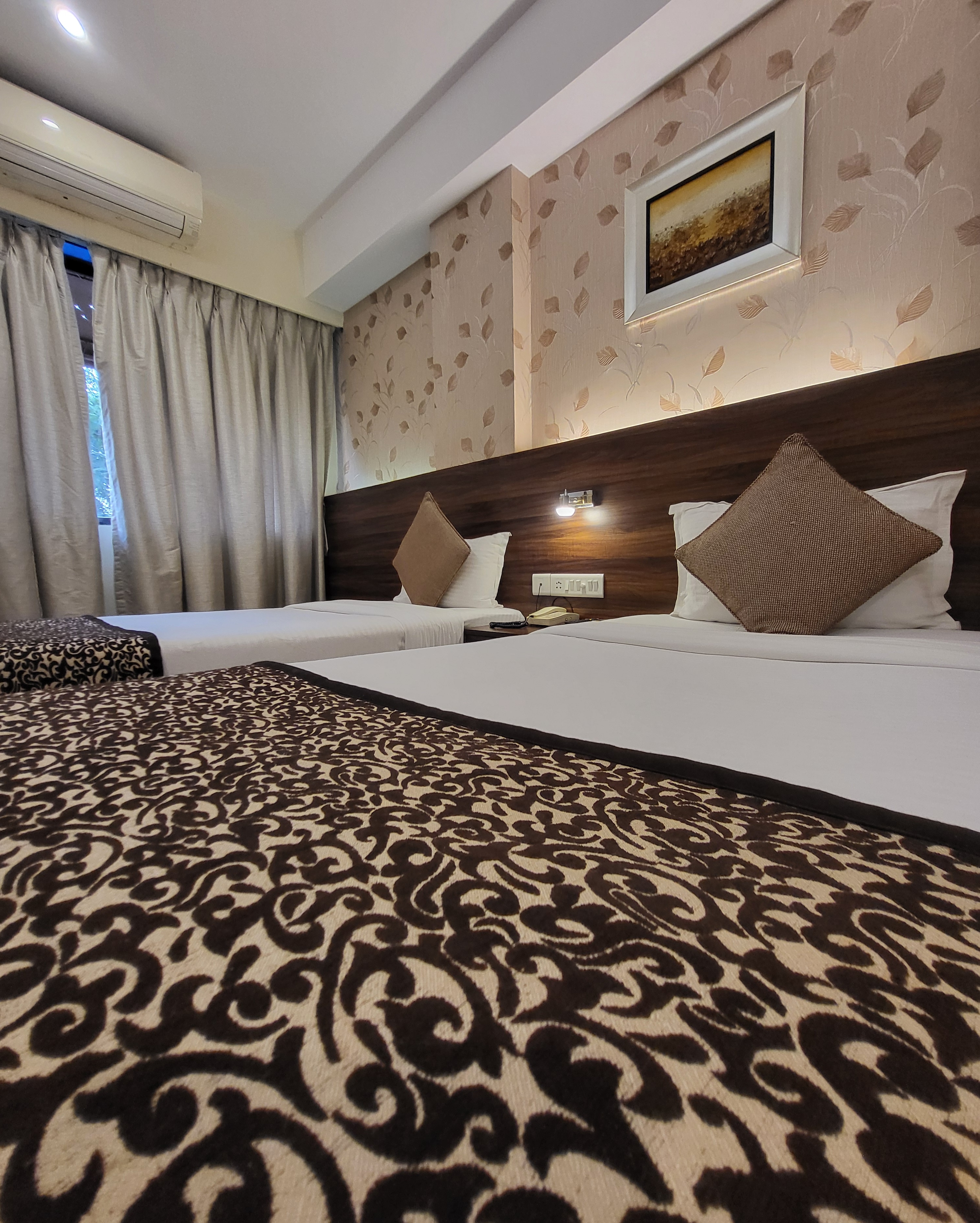 Hotel Maharana Inn Chembur - Tap to explore photos