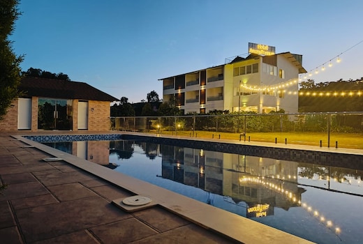 Hotel Amora Premium