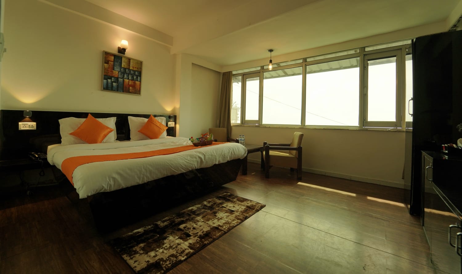 Hotel Park Picture Palace (30 meters from Mall Road), Mussoorie - Tap to explore photos