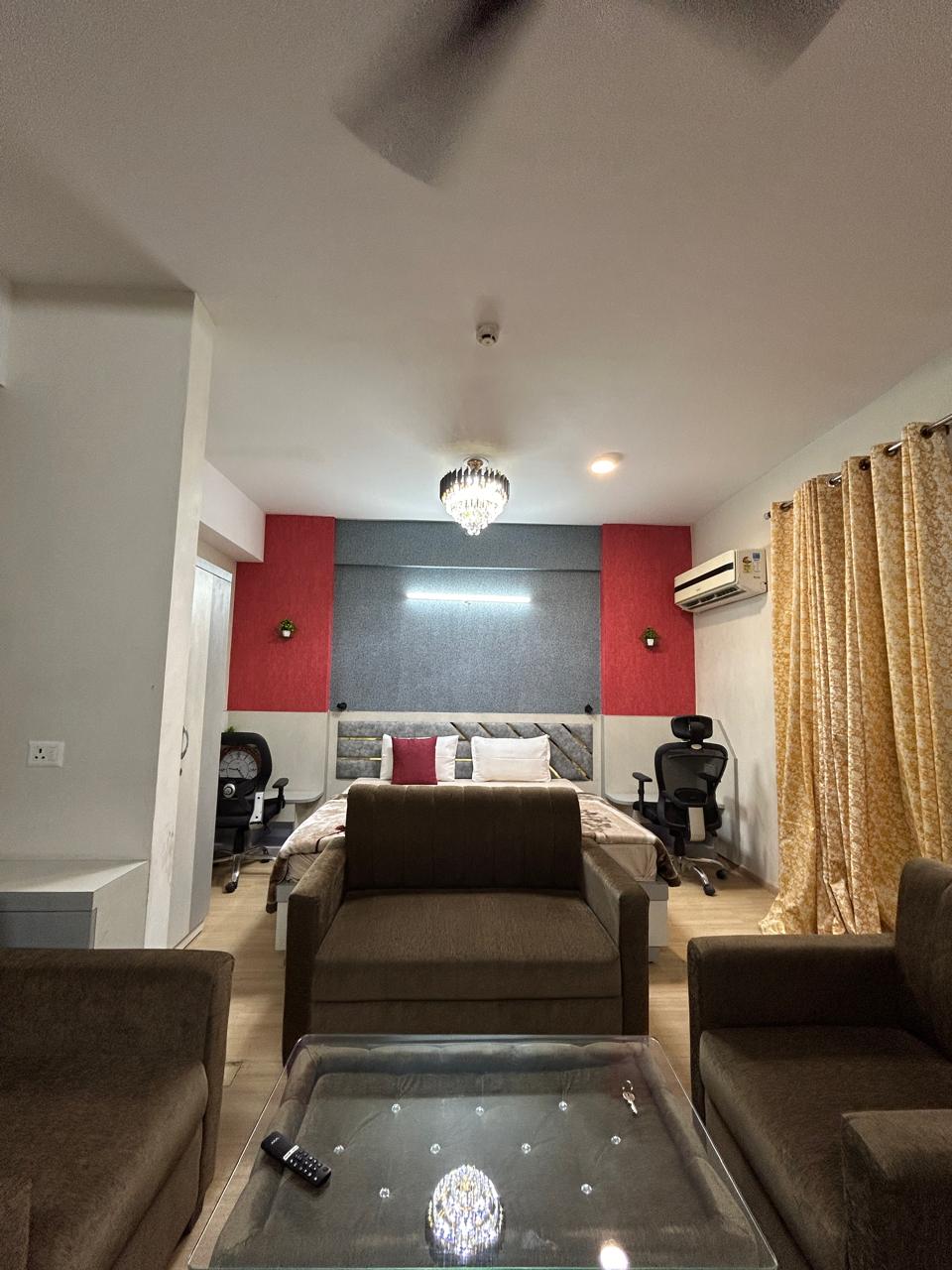 Luxsugero Studios Lucknow - Tap to explore photos