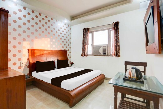 Collection O Central Delhi Formerly Le Alfanso @ 3 Minutes Walk From NDLS Railway Station