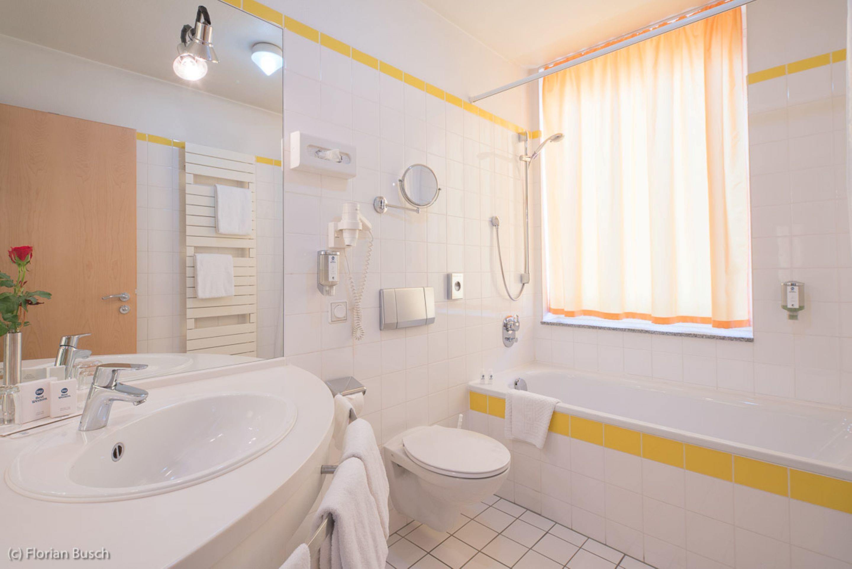 Best Western Hotel Im Forum Muelheim - Tap to explore photos