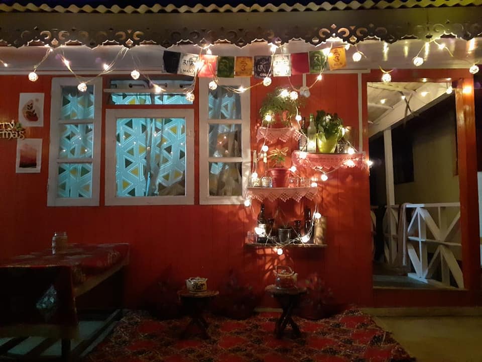 Saknon Homestay - Tap to explore photos