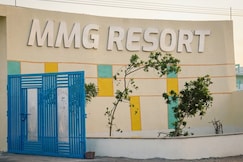 MMG Resort, Laxettipet