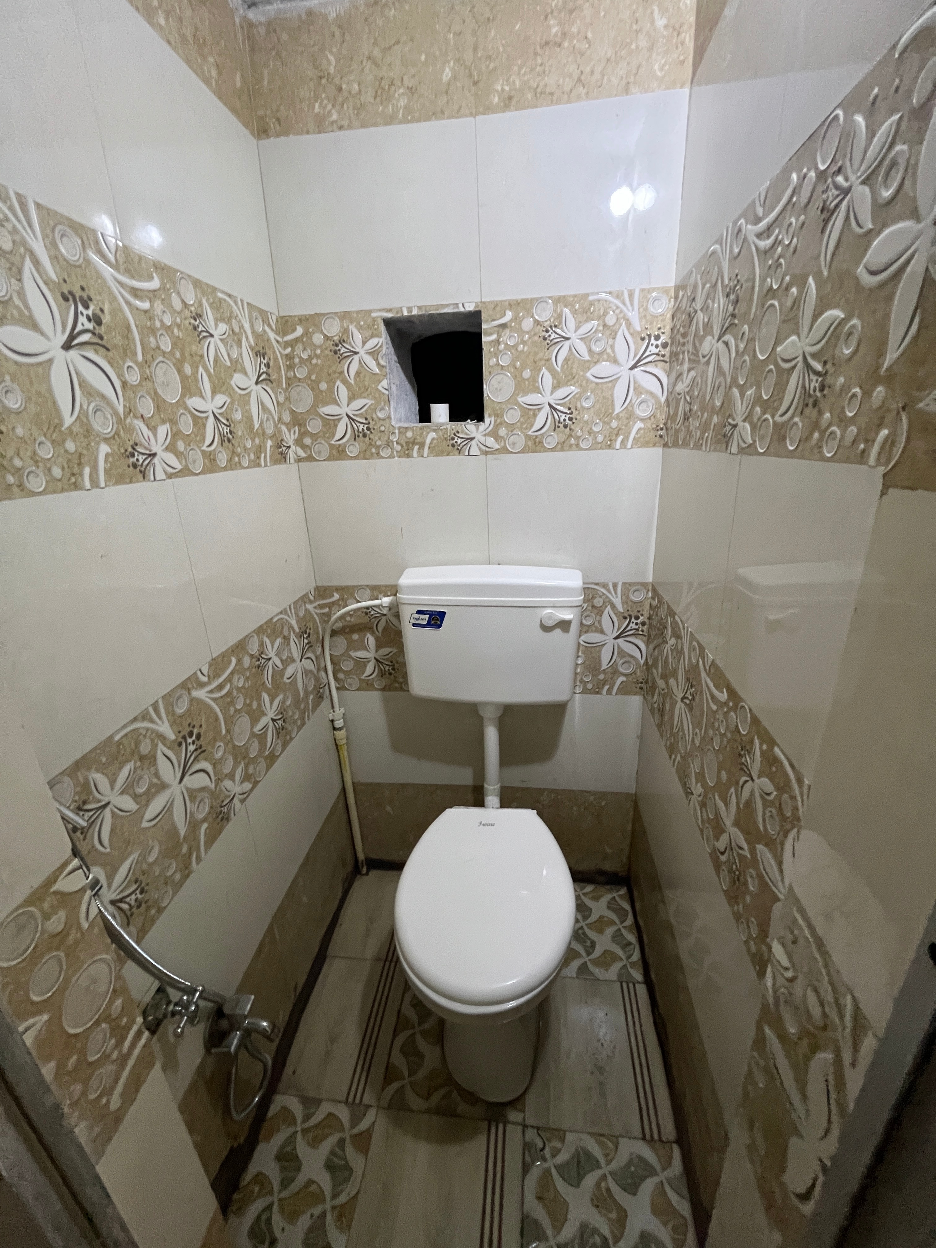 Spiritual BackPackers Hostel - Tap to explore photos