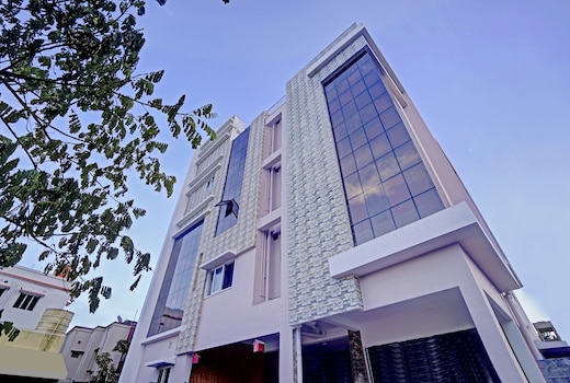 Hotel O Home Luxury Stay Near Cosmopolis