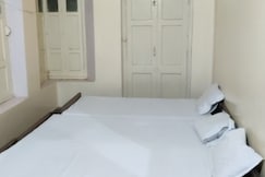 New imperial homestay, Varanasi