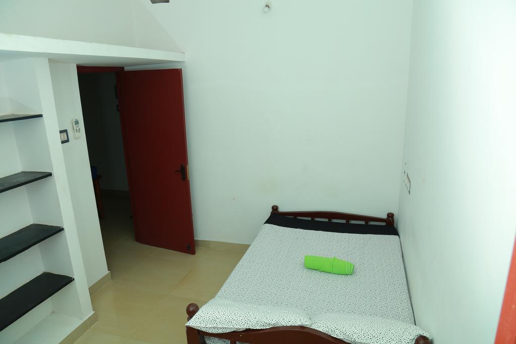 Comfort Homestay  - Tap to explore photos