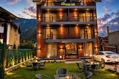 MUSTARD INN, Pahalgam