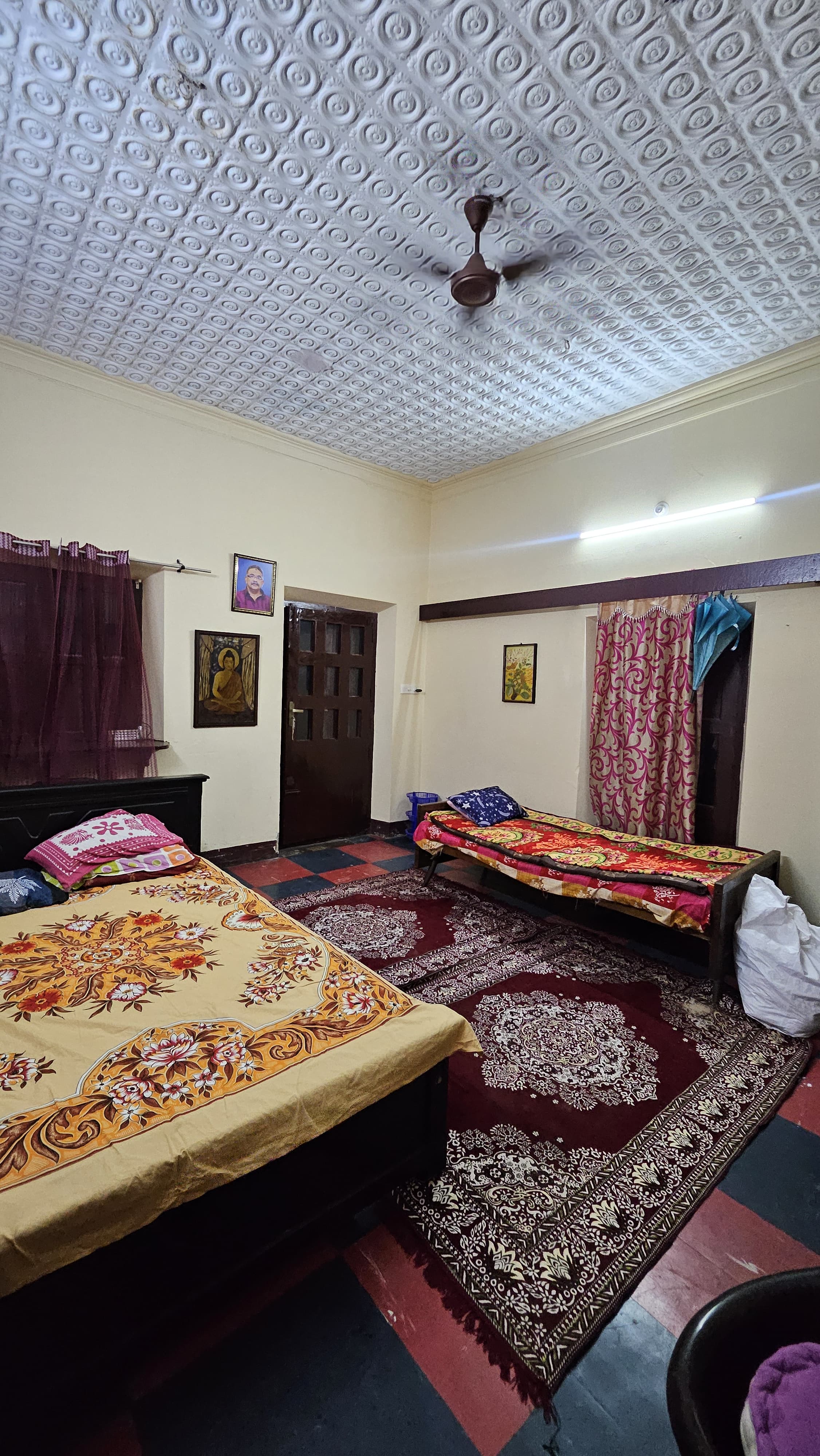 Prayani Homestay - Tap to explore photos