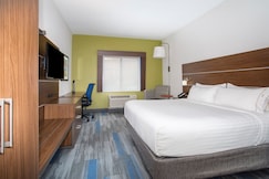 Holiday Inn Express Kansas City - at The Legends, Atchison