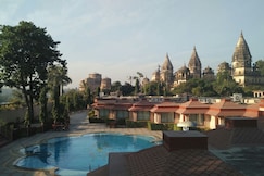 The Orchha Resort By River Side, Moth