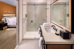 Hotel Melby Downtown Melbourne Tapestry Collection by Hilton, Brevard