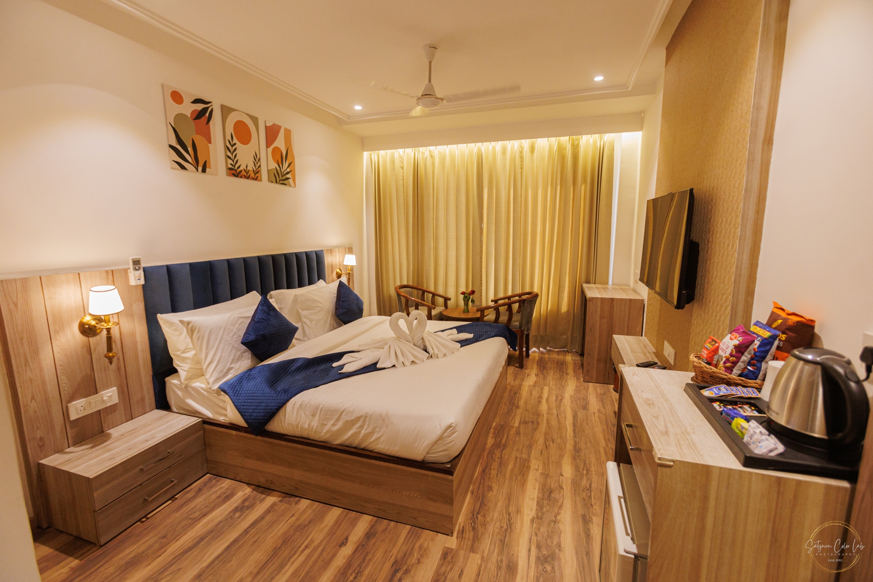 Mannat residency by iO Hotels - Tap to explore photos