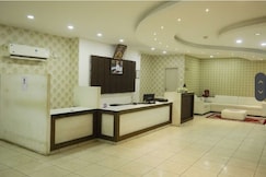 Hotel Breeze International, Changanassery