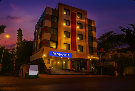 FabHotel Royal Residency - Nr Phoenix Mall
