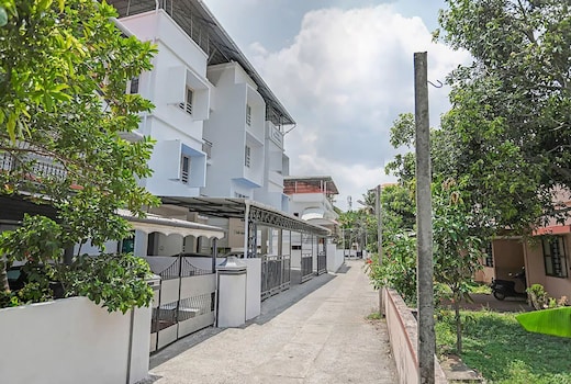 Garden Villa 3 BHK Garden Furnished Apartment