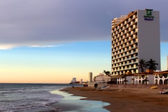 Holiday Inn Resort Mazatlan, Mazatlan