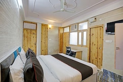 Super Sector 64 Umen Hotel Nearby Aadarsh Pariksha Kendra, Noida