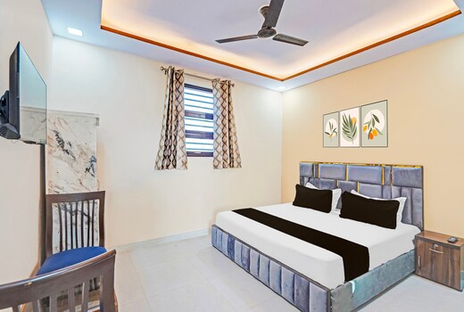 Hotel O Four Square Guest House