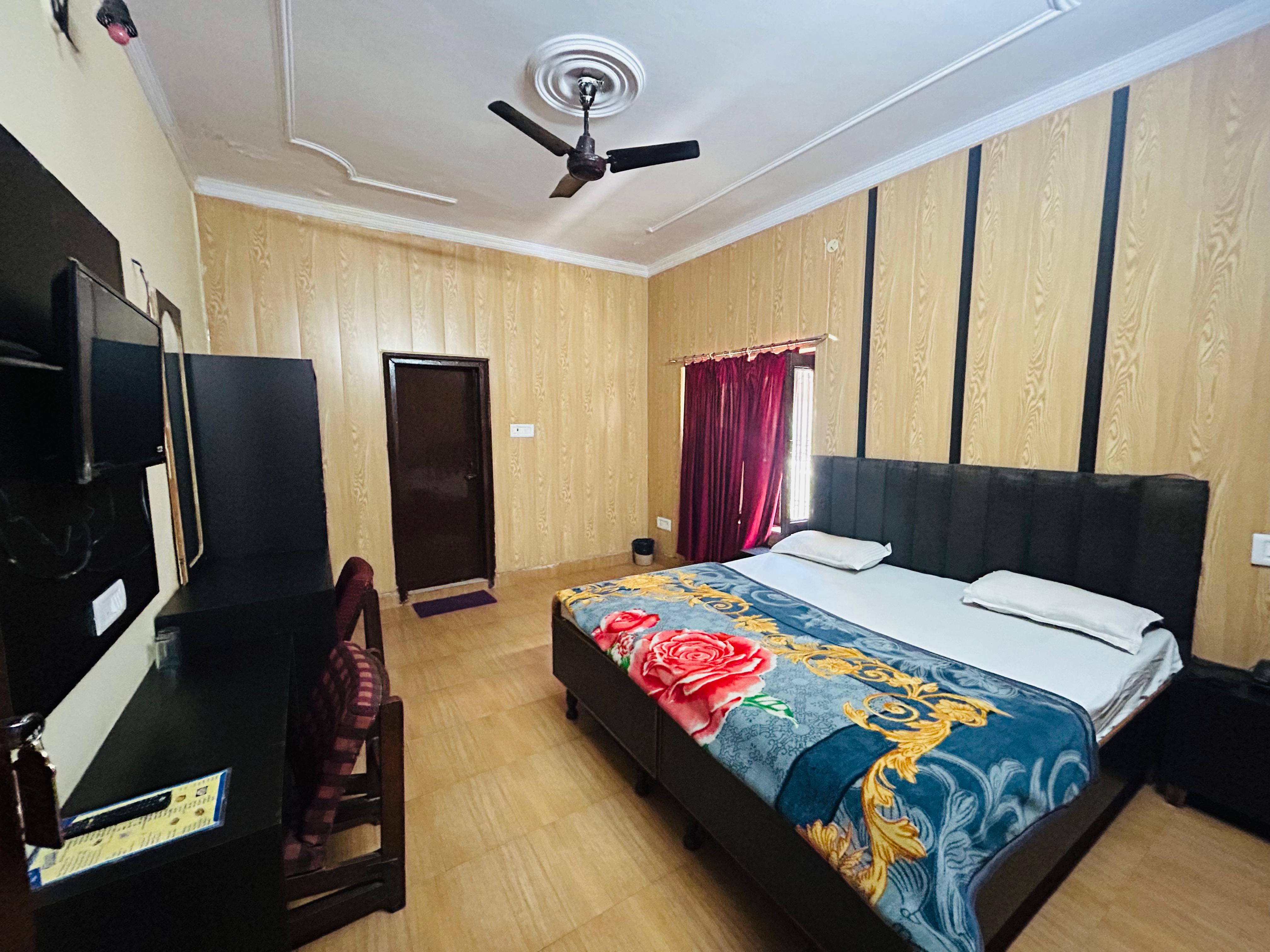 Aarti The Boutique Hotel - Tap to explore photos