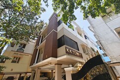 SAN0 Spacious 3BHK Apartment, Chennai