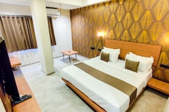 Hotel Nova Sky, Rajkot