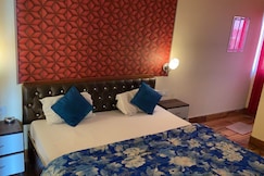 Kulhan Heights Homestay | Rooms & Kitchen, Dehradun