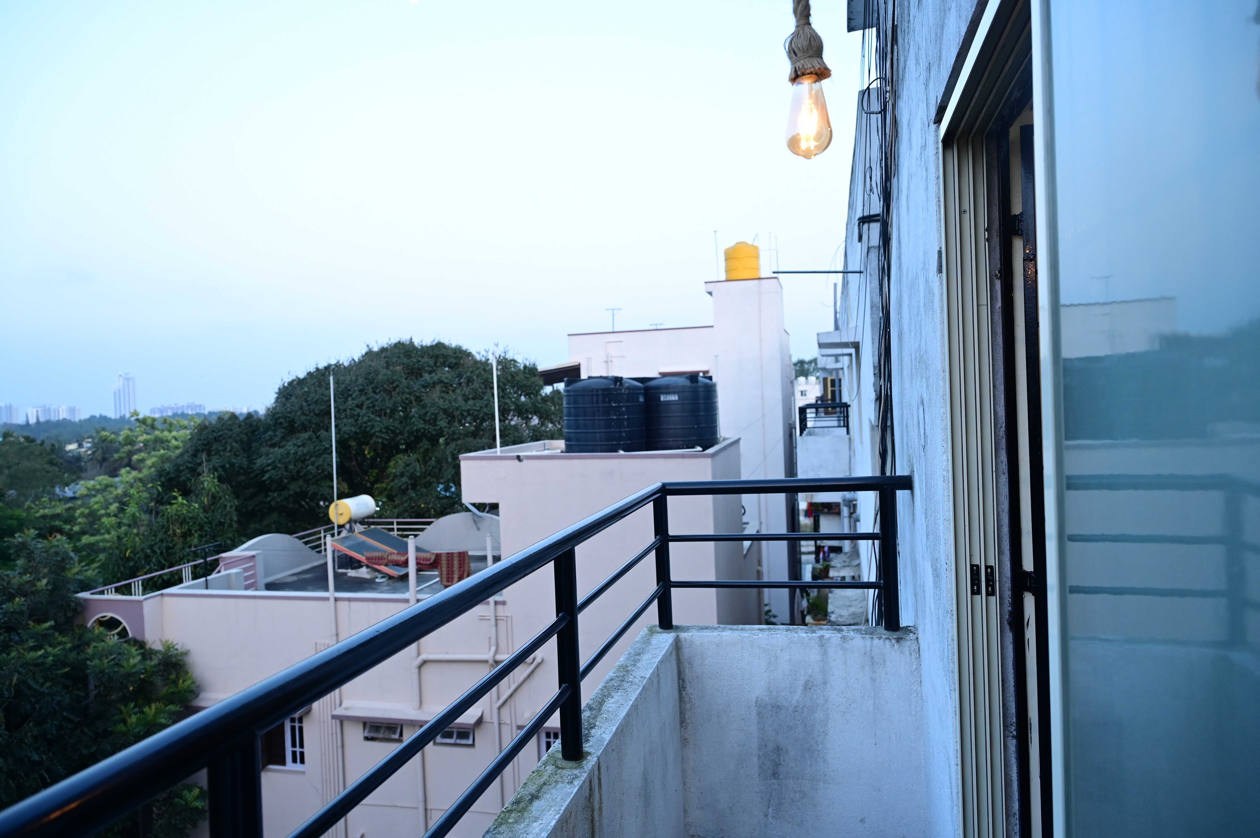 MANNAT STAYS - Tap to explore photos