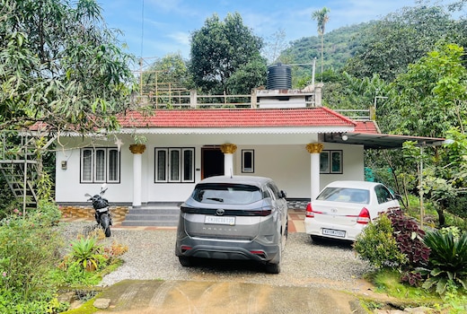 Brooks Valley homestay Mankulam.