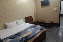 Rao sahab hotel, Etah